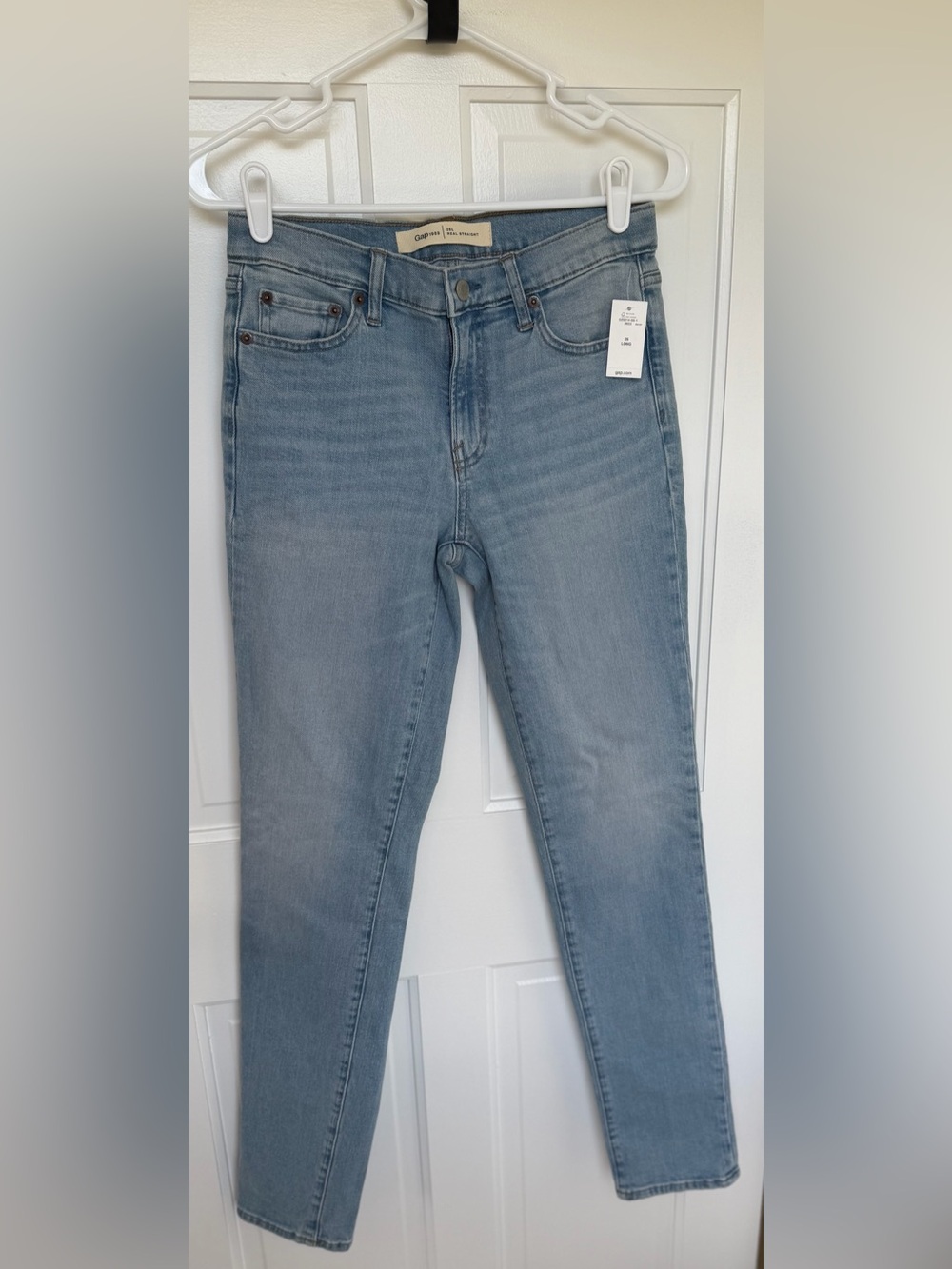 NWT GAP 1969 Real Straight Jeans Light Wash‎ Size 26 Long
